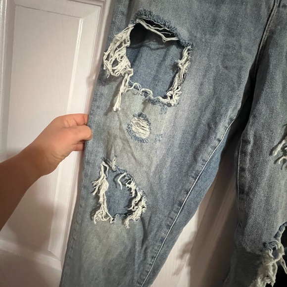 Urban Outfitters High-waisted distressed denim jeans - Picture 3 of 7